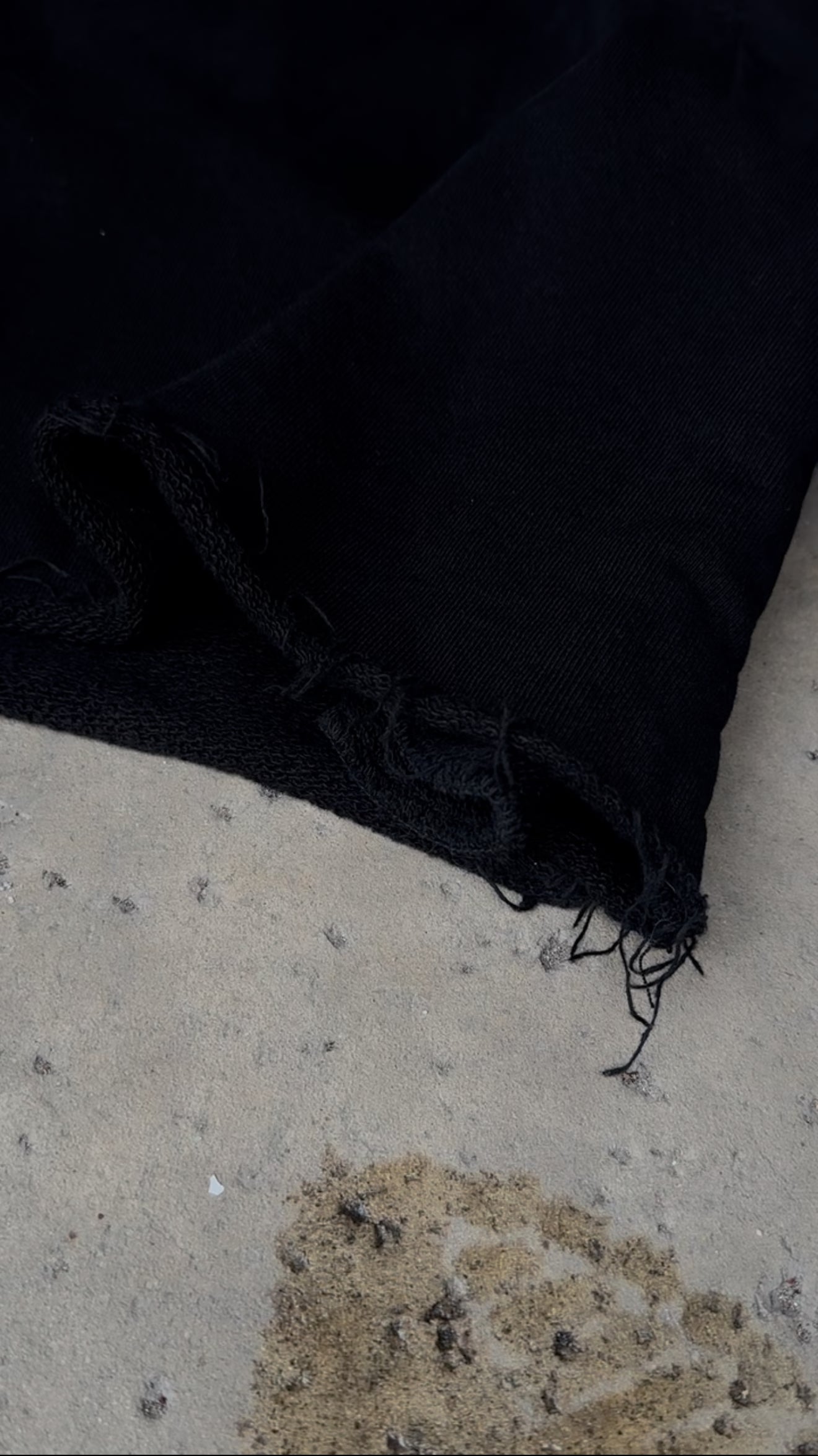 VOID HOODIE / BLACK WITH SCARF AND DAMAGE LOOK